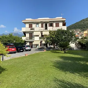  Aparthotel I Fiori Di Pietra